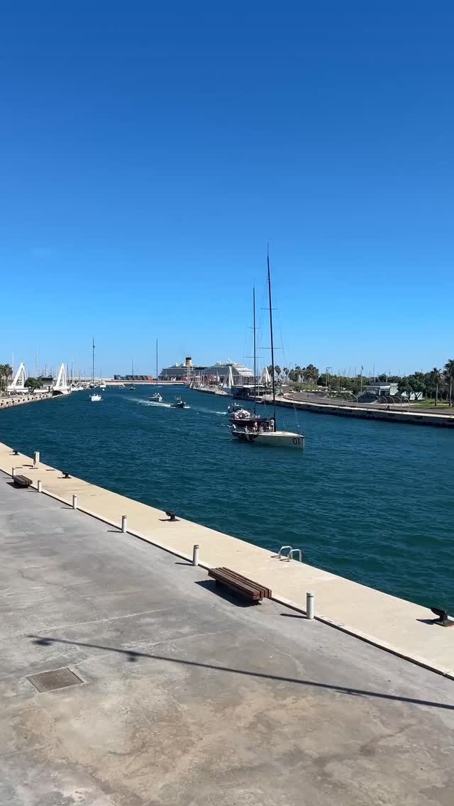 Instagram post from destinopuerto. This post is in position 1.