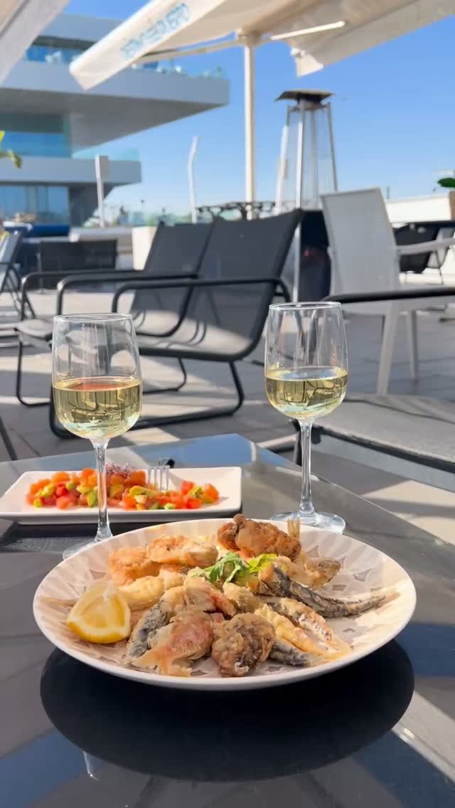 Instagram post from destinopuerto. This post is in position 1.